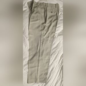 Tommy Bahama 100% Silk Pleated Front Cuffed Special Size 38x30